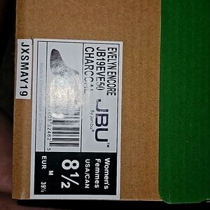 NIB JBU Evelyn size 8.5
